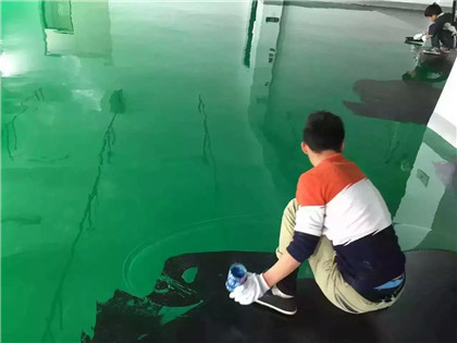 华蓥下面给你一份环氧地坪漆施工的完整流程